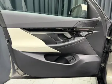 BMW 520 d Limousine M Sport AHK H&K HuD Garantie
