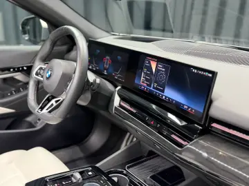 BMW 520 d Limousine M Sport AHK H&K HuD Garantie
