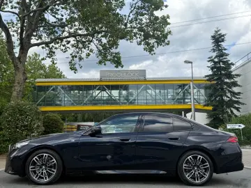 BMW 520 d  M-SPORT MEMORY SHADOW