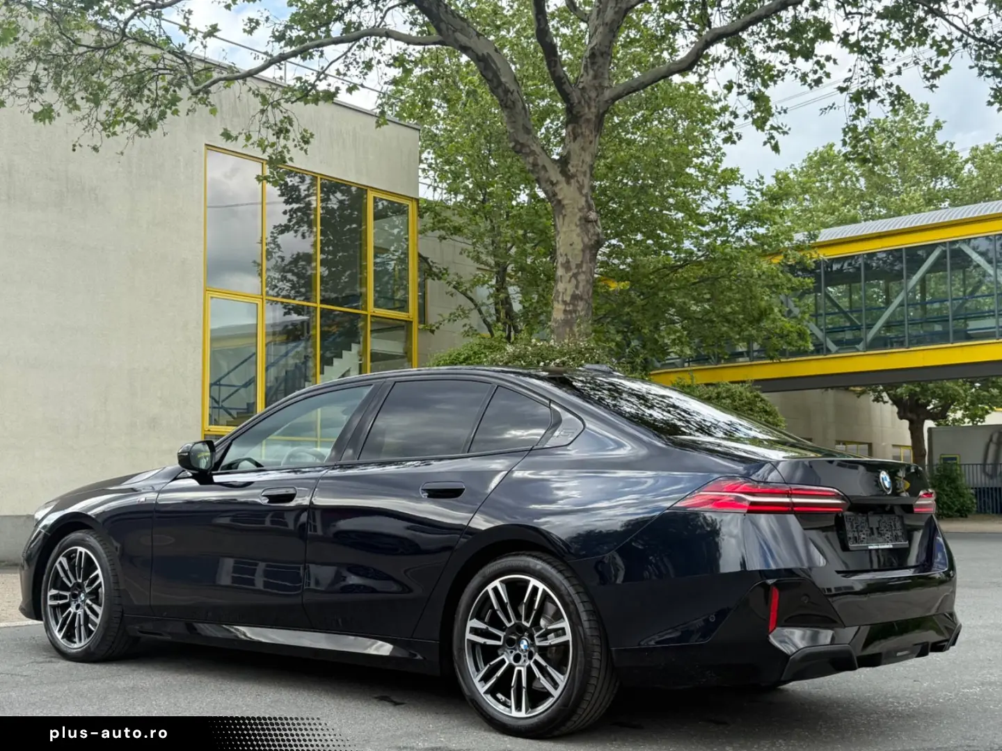 BMW 520 d  M-SPORT MEMORY SHADOW