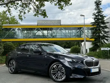 BMW 520 d  M-SPORT MEMORY SHADOW