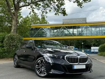 BMW 520 d  M-SPORT MEMORY SHADOW