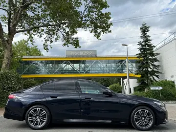 BMW 520 d  M-SPORT MEMORY SHADOW