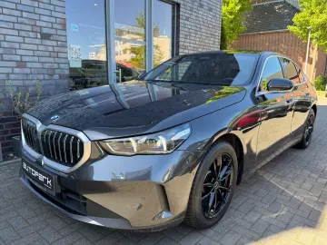 BMW 520i Lim Metallic adapt.LED Leder Kamera DA 18