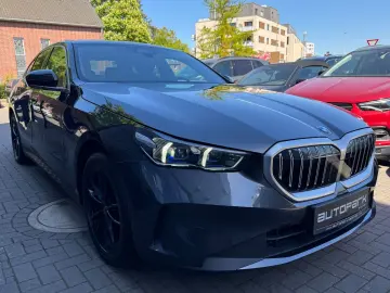BMW 520i Lim Metallic adapt.LED Leder Kamera DA 18