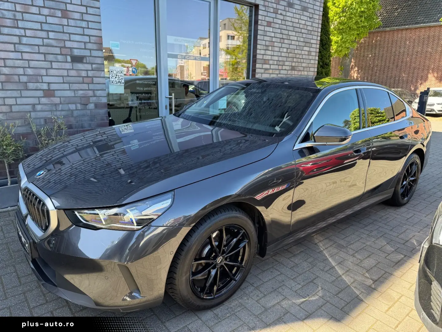 BMW 520i Lim Metallic adapt.LED Leder Kamera DA 18