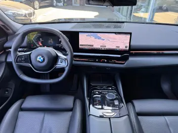 BMW 520i Lim Metallic adapt.LED Leder Kamera DA 18