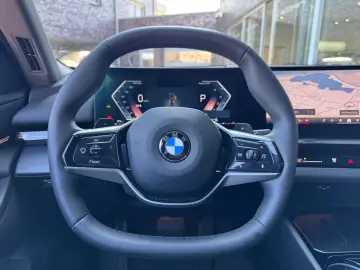 BMW 520i Lim Metallic adapt.LED Leder Kamera DA 18
