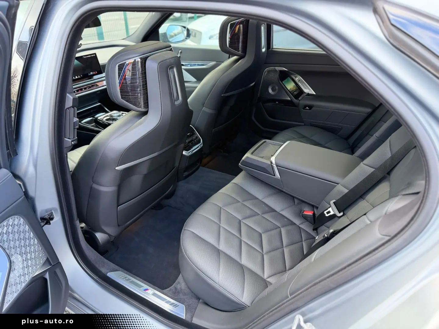 BMW 740 d xDrive M Sport LED PANO LEDER B&W STAND