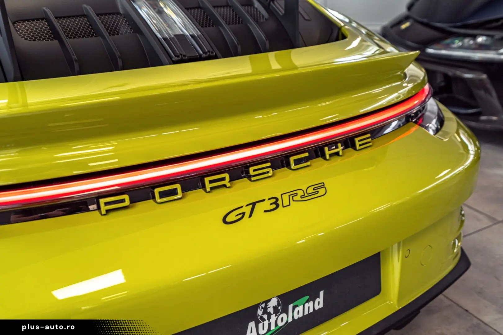 PORSCHE 911 GT3RS PTS Lindgrün Weissach PCCB LIFT SONDER