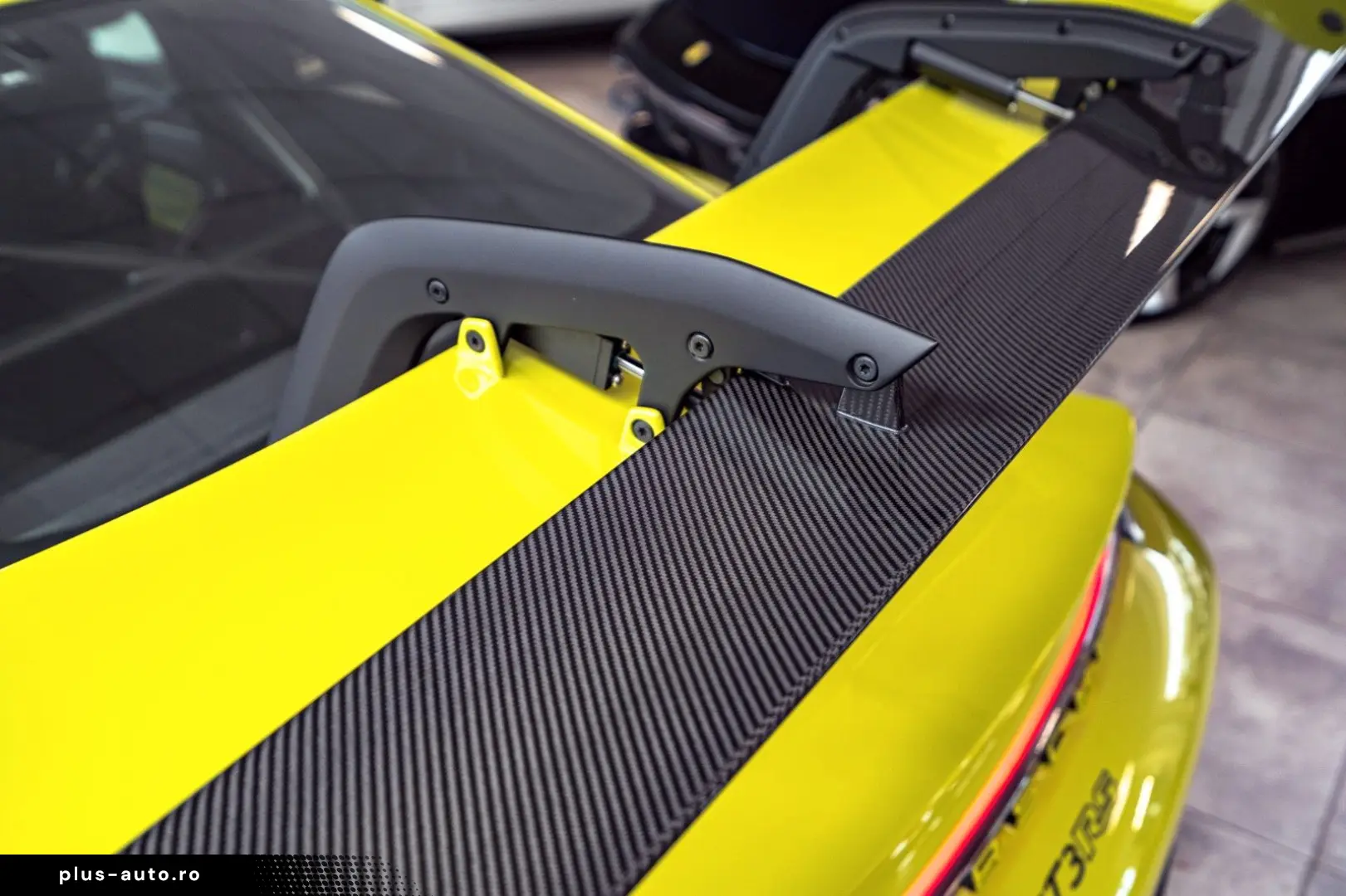 PORSCHE 911 GT3RS PTS Lindgrün Weissach PCCB LIFT SONDER