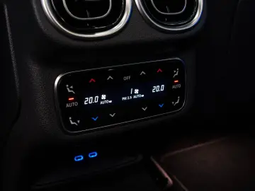 MERCEDES-BENZ GLC450d 4M AMG-LINE NIGHT PANO BURMESTER VOLL