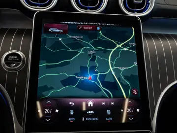 MERCEDES-BENZ GLC450d 4M AMG-LINE NIGHT PANO BURMESTER VOLL