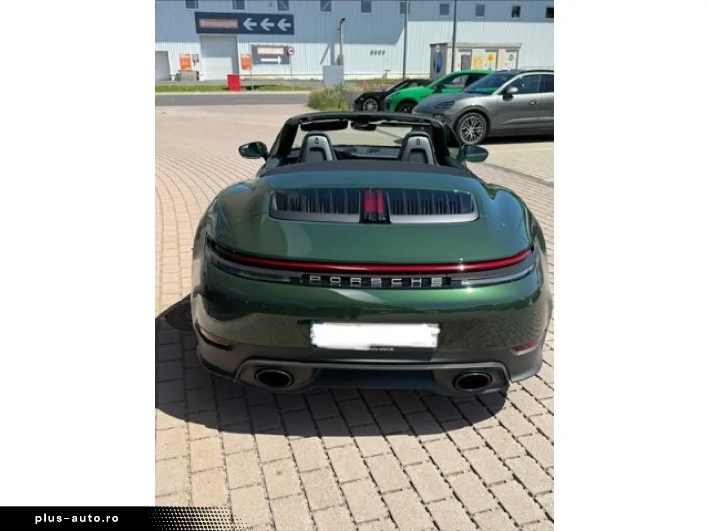 PORSCHE 911 2025 — imagine 3