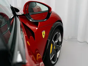 FERRARI Purosangue V12 DCT 4WD
