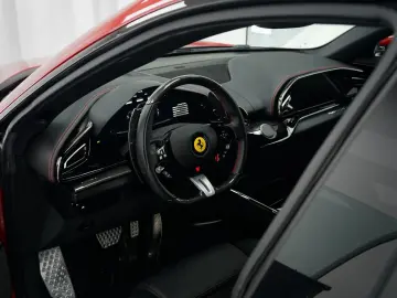 FERRARI Purosangue V12 DCT 4WD