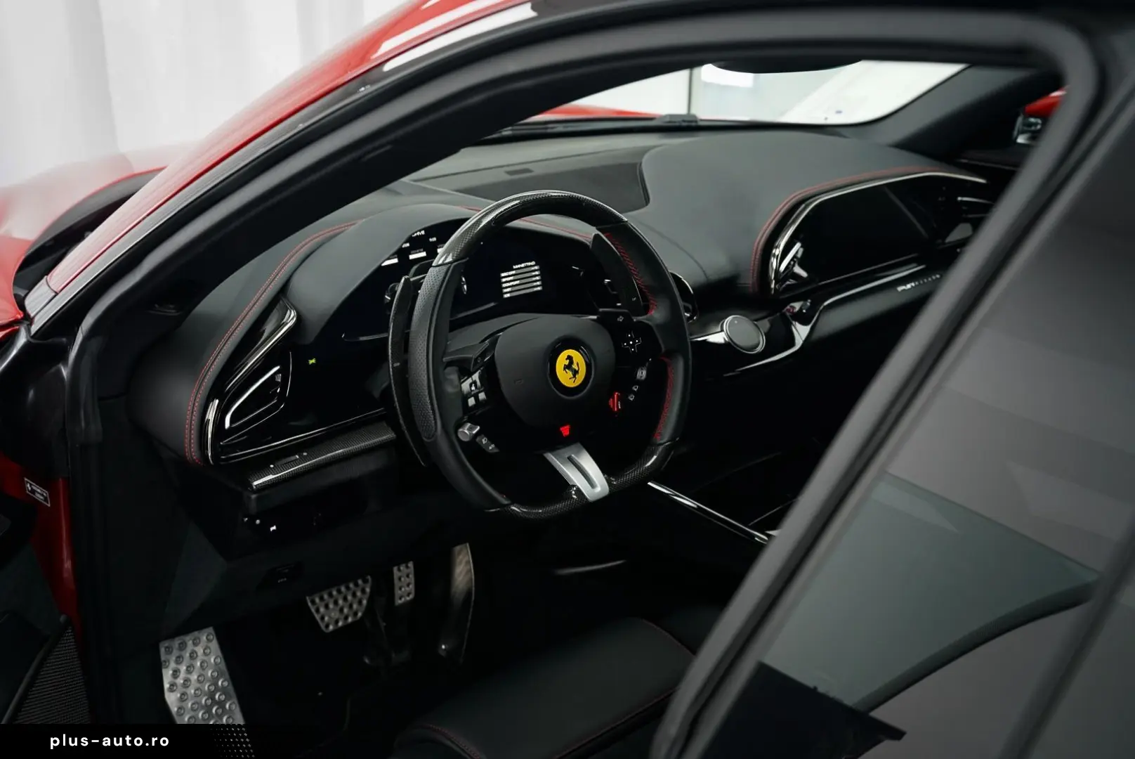 FERRARI Purosangue V12 DCT 4WD