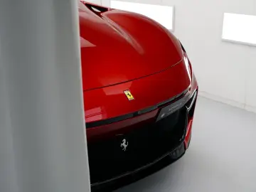 FERRARI Purosangue V12 DCT 4WD
