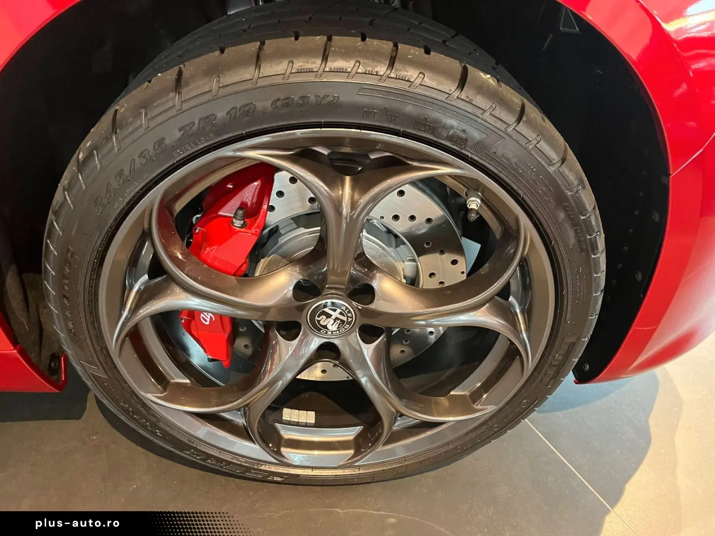 ALFA ROMEO Giulia Quadrifoglio