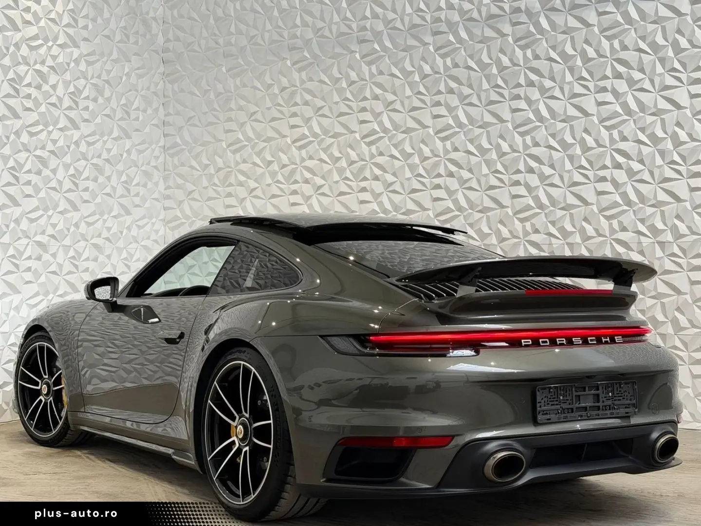 PORSCHE 911 Turbo S Carbon Luft Matrix Panorama Keramik