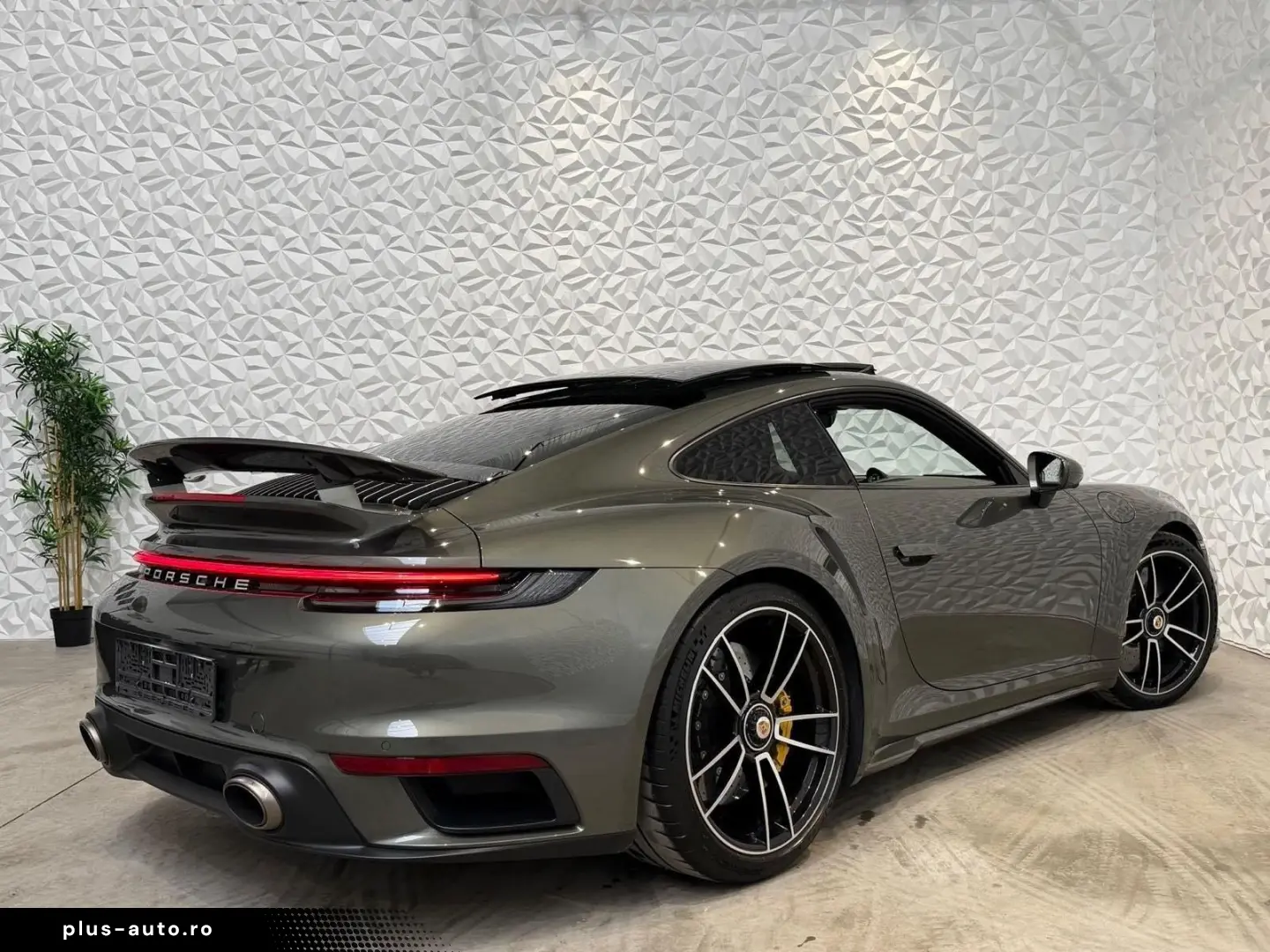 PORSCHE 911 Turbo S Carbon Luft Matrix Panorama Keramik