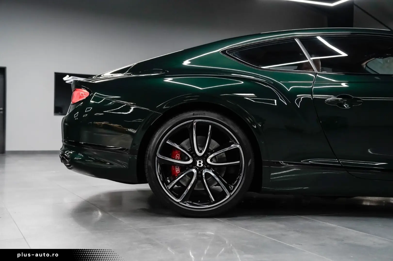 BENTLEY Continental GT V8 Mulliner Blackline-Panorama