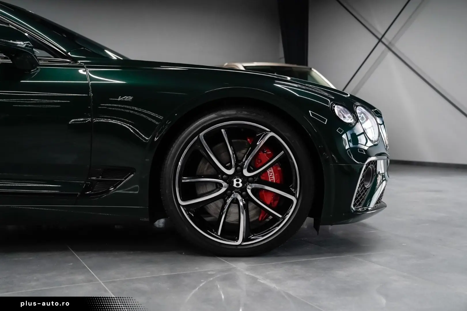 BENTLEY Continental GT V8 Mulliner Blackline-Panorama