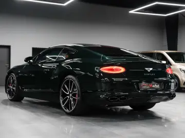 BENTLEY Continental GT V8 Mulliner Blackline-Panorama