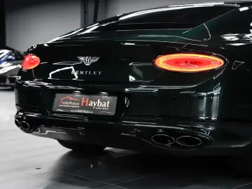 BENTLEY Continental GT V8 Mulliner Blackline-Panorama