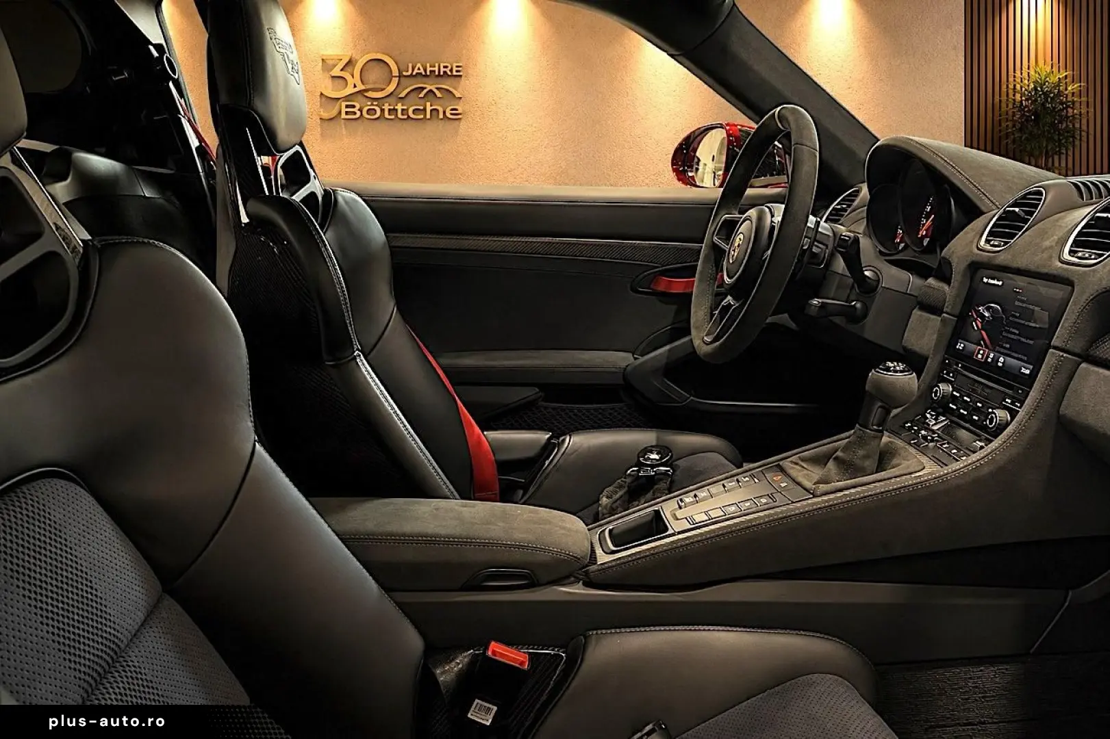 PORSCHE 718 GT4RS  Weissach Magnesium-Felgen LIFT 1.HAND
