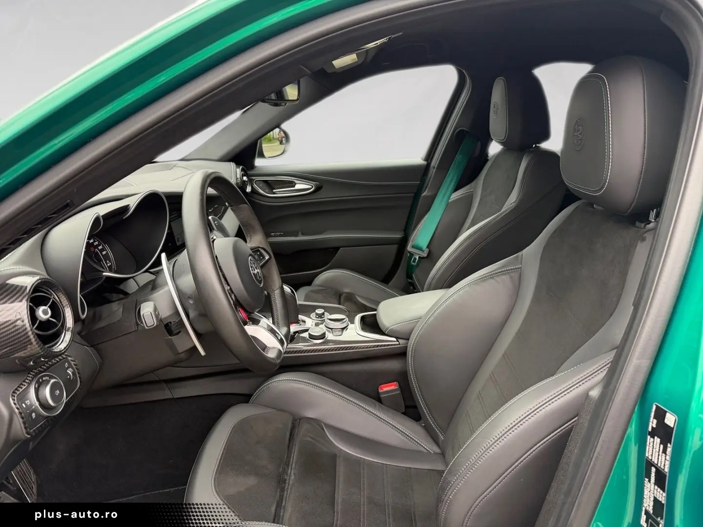 ALFA ROMEO Giulia Quadrifoglio