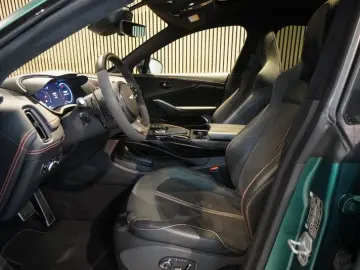 ASTON MARTIN DBX 4.0 V8 U-Frei BRD  Racing Green  23 Zoll