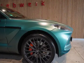 ASTON MARTIN DBX 4.0 V8 U-Frei BRD  Racing Green  23 Zoll