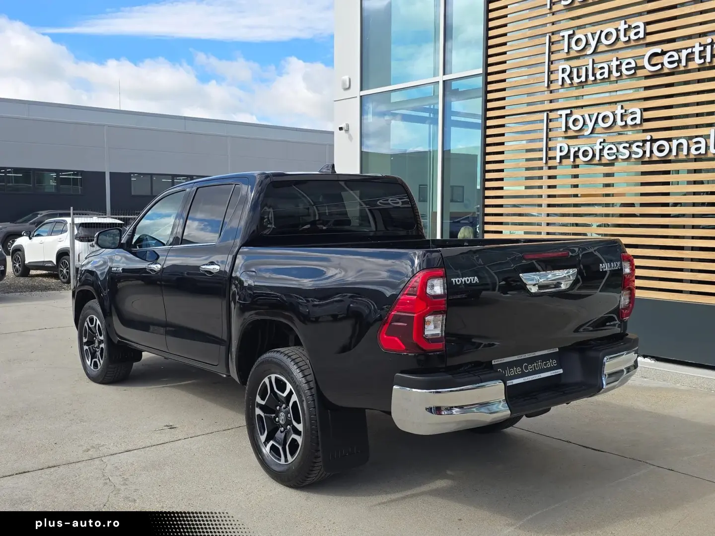 TOYOTA HILUX 2.4D 150CP 4x4 Double Cab Executive