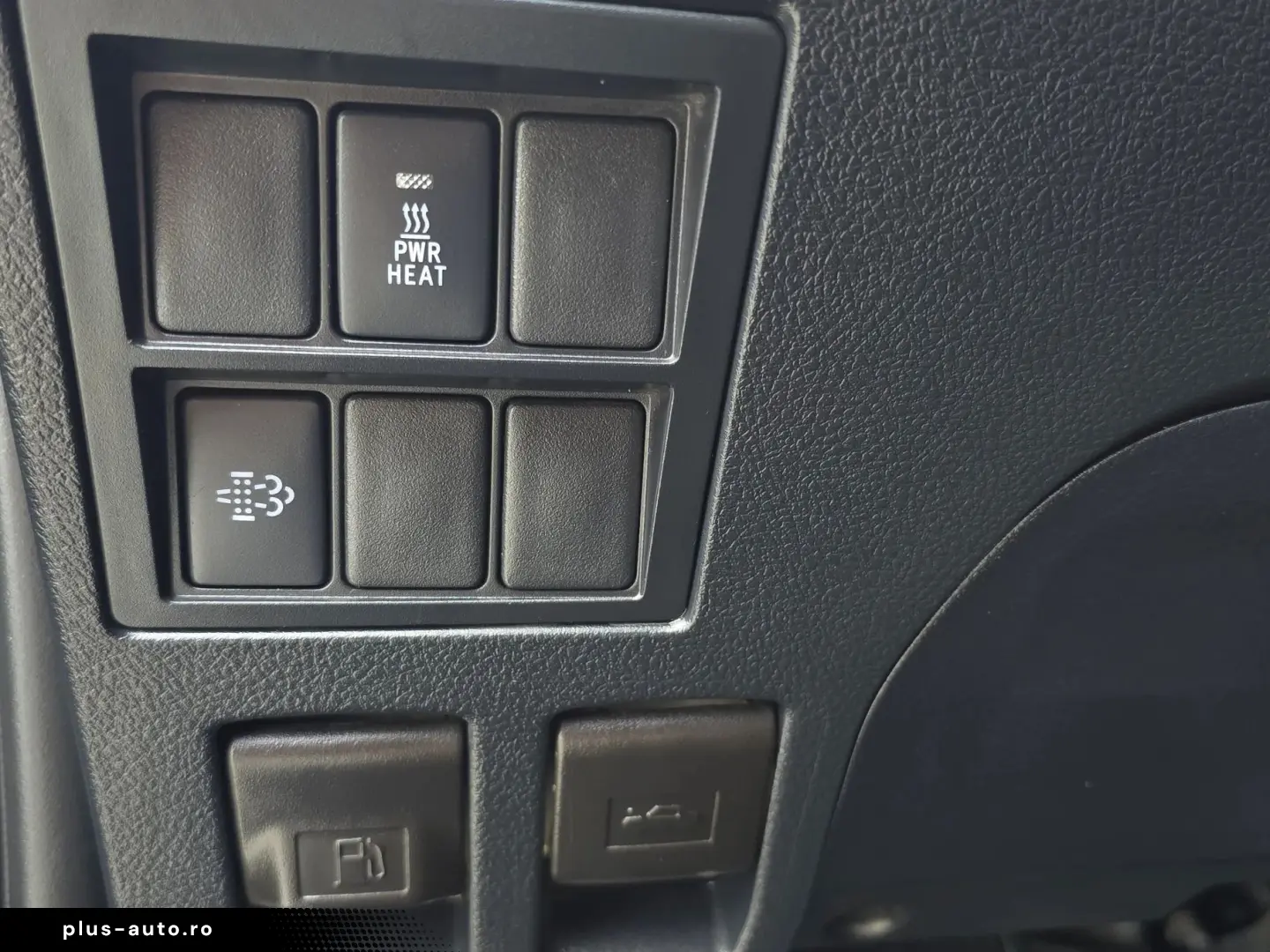 TOYOTA HILUX 2.4D 150CP 4x4 Double Cab Executive
