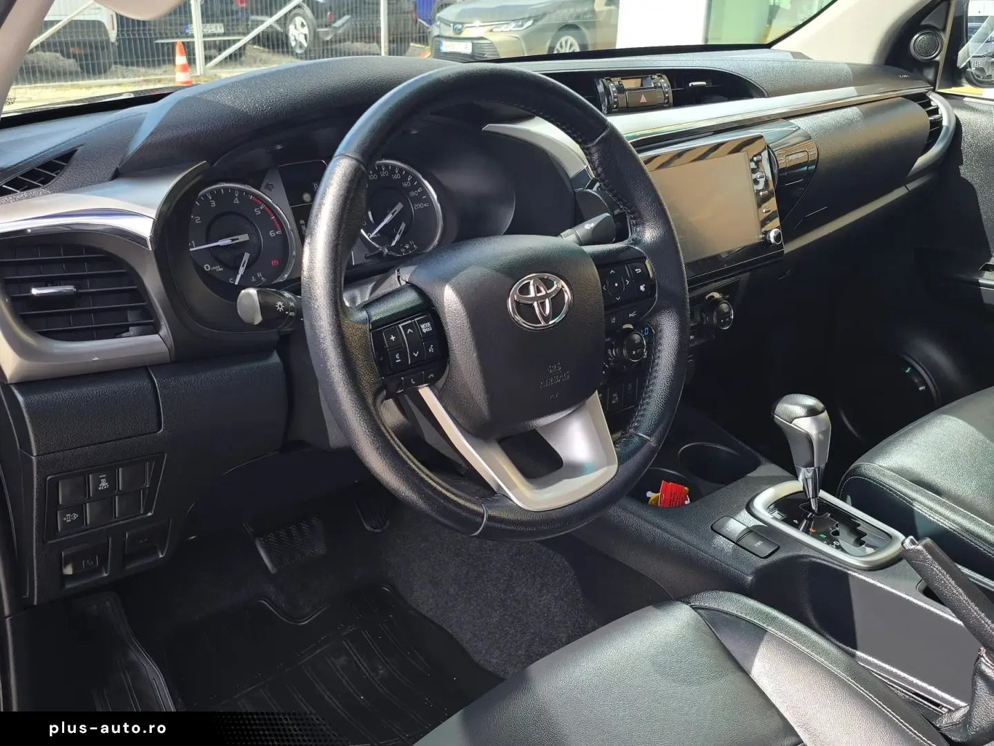 TOYOTA HILUX 2.4D 150CP 4x4 Double Cab Executive