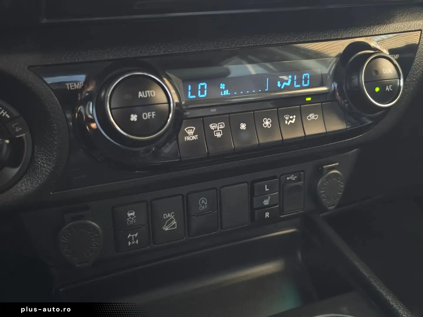 TOYOTA HILUX 2.4D 150CP 4x4 Double Cab Executive