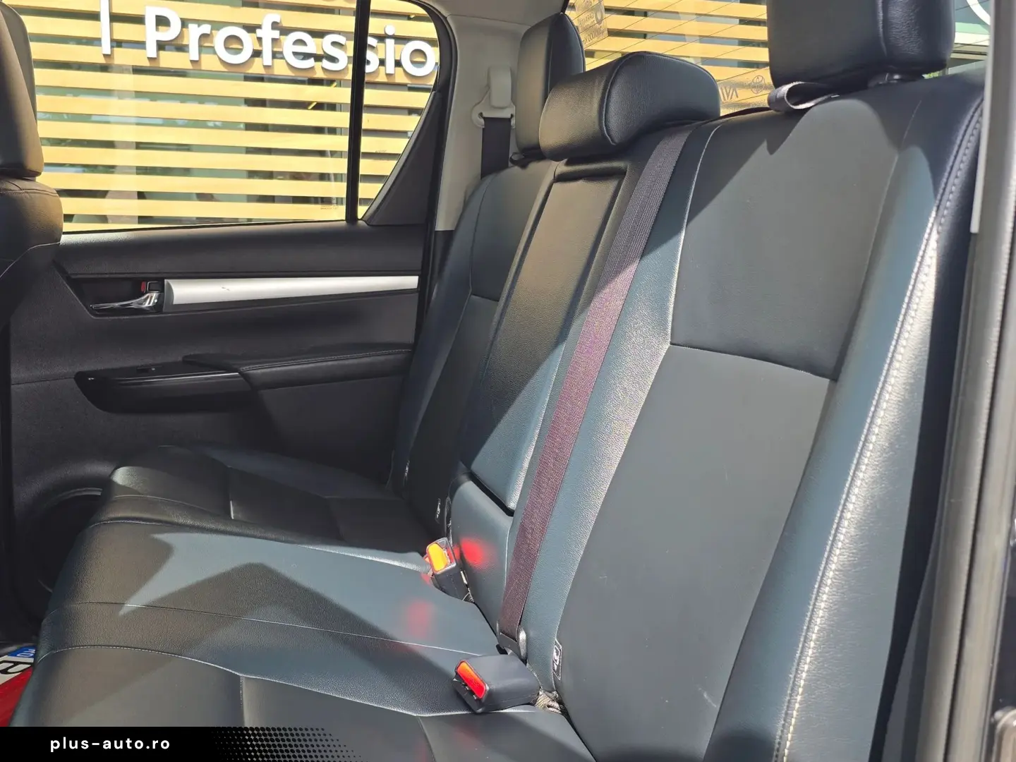 TOYOTA HILUX 2.4D 150CP 4x4 Double Cab Executive