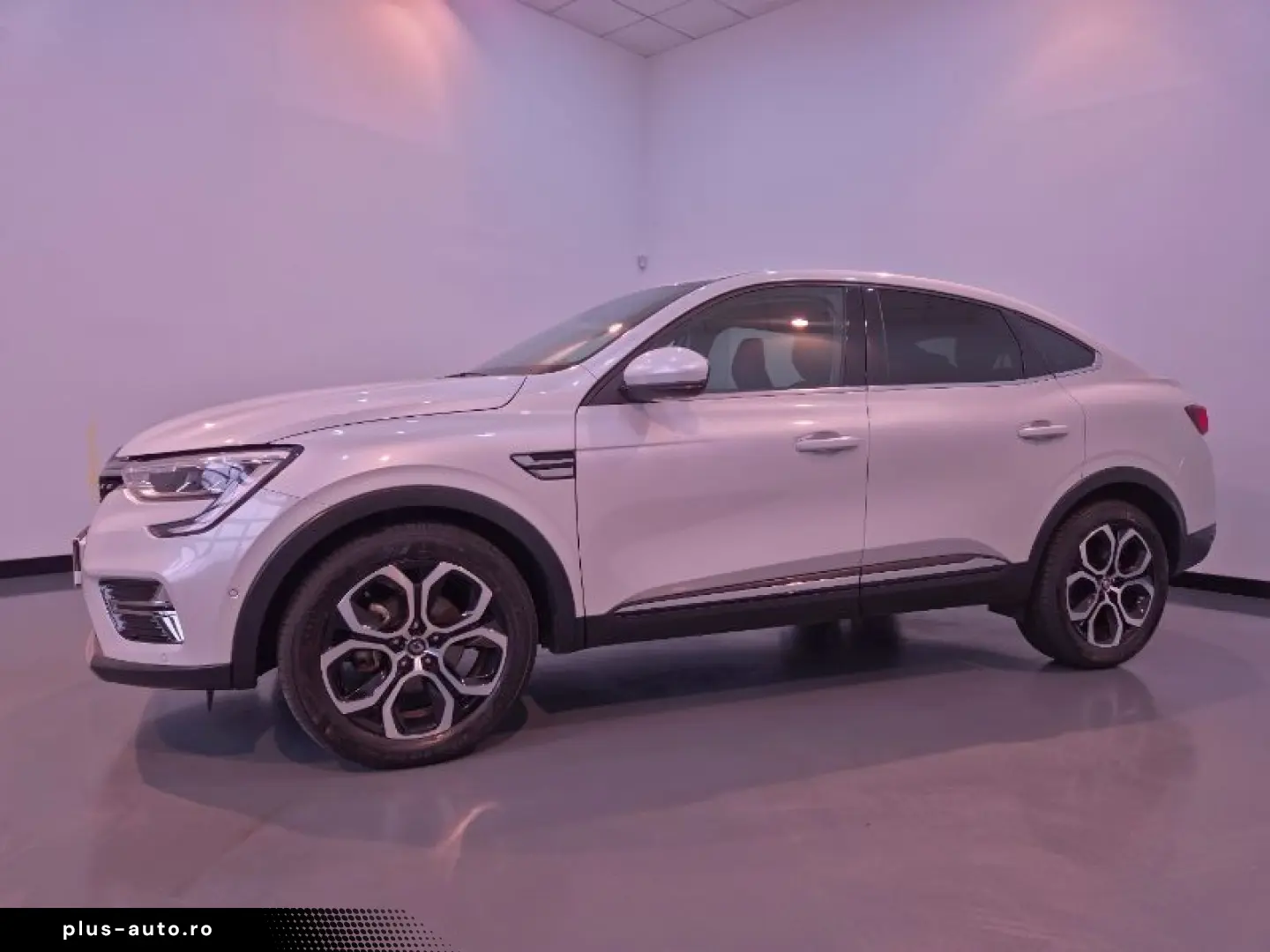 RENAULT ARKANA 1.6 E-Tech 145 techno