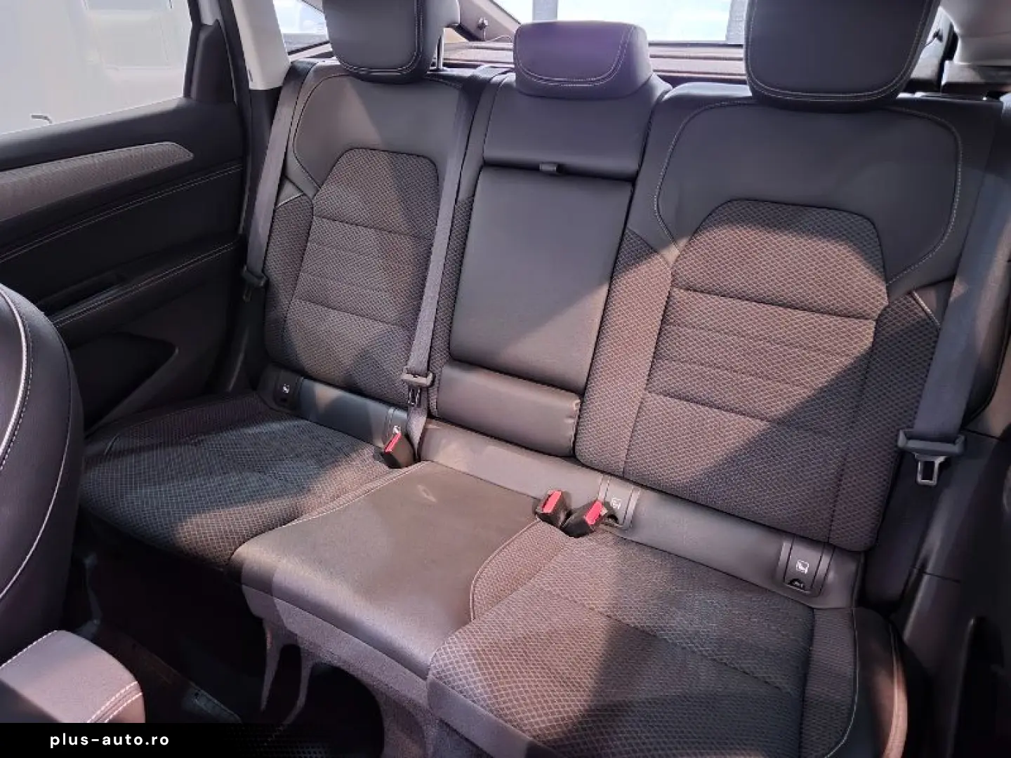 RENAULT ARKANA 1.6 E-Tech 145 techno