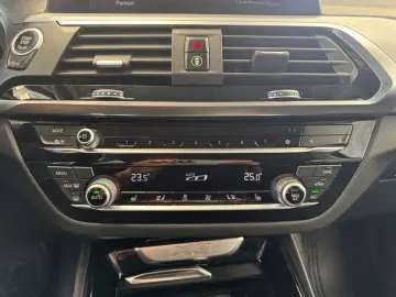 BMW X3 xDrive 20 d M 8FACH V.Historie SitzH NAV