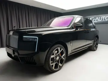 Rolls-Royce Cullinan Black Badge Mandarin