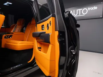 Rolls-Royce Cullinan Black Badge Mandarin