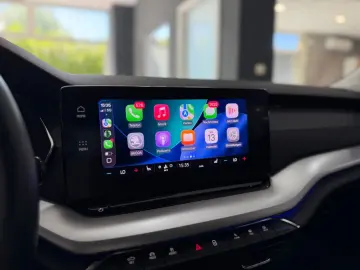 SKODA Octavia Combi Clever ACC KAMERA MASSAGE CARPLAY