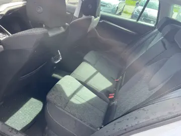 SKODA Octavia DSG Style 4x4 PANO KEYLESS VIRTUAL