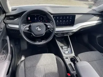 SKODA Octavia DSG Style 4x4 PANO KEYLESS VIRTUAL
