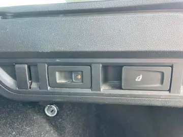 SKODA Octavia DSG Style 4x4 PANO KEYLESS VIRTUAL