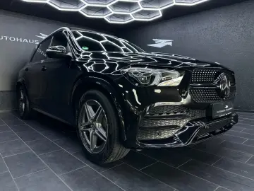 MERCEDES-BENZ GLE 300D 4M PANO AMG AHK HUD MEMORY LUFT