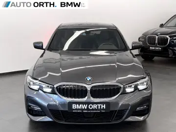 BMW 320d Limousine AUT. M-SPORT NAVI KAMERA