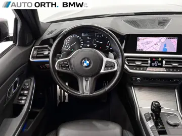 BMW 320d Limousine AUT. M-SPORT NAVI KAMERA
